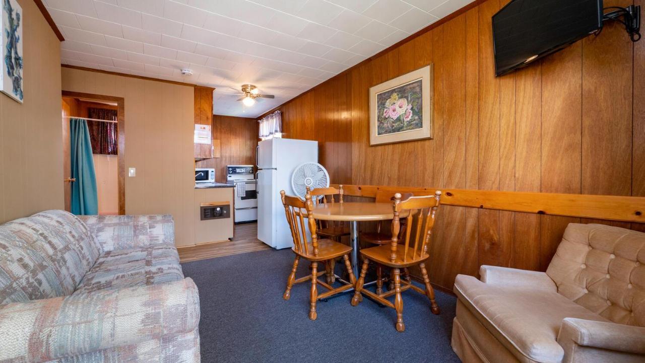 Bel Air Cottages And Motel Sauble Beach Exterior photo