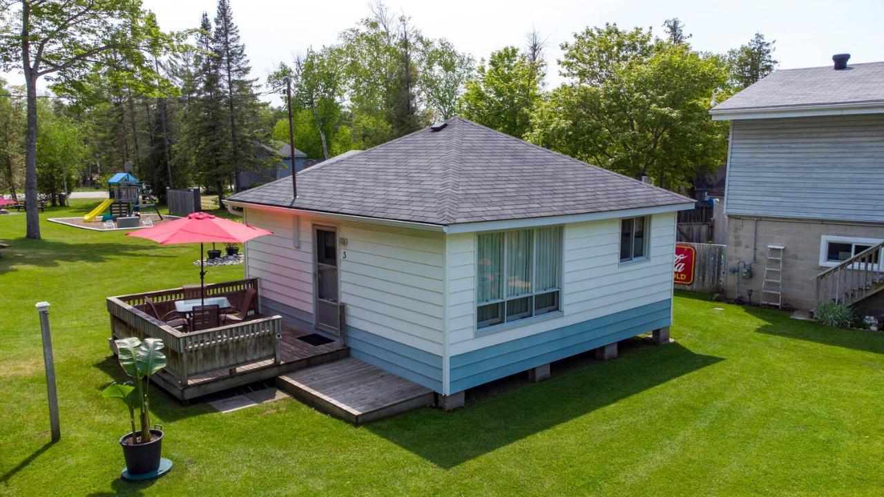 Bel Air Cottages And Motel Sauble Beach Exterior photo