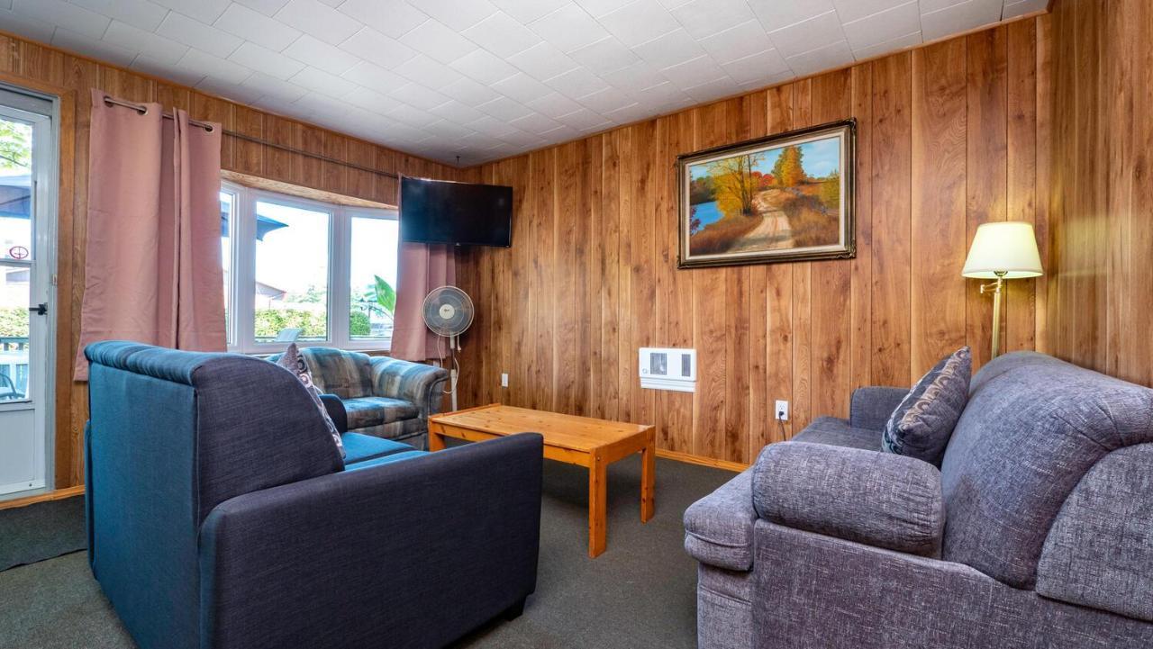 Bel Air Cottages And Motel Sauble Beach Exterior photo