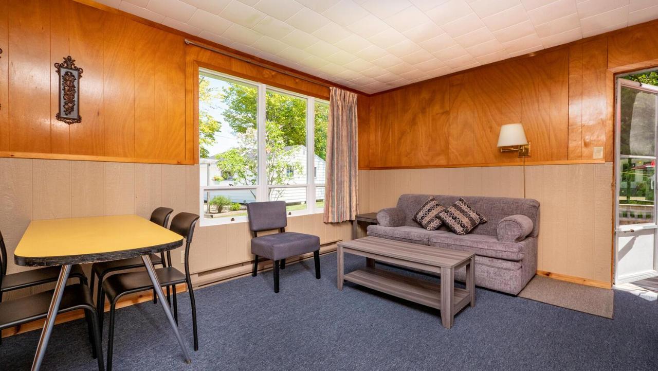 Bel Air Cottages And Motel Sauble Beach Exterior photo